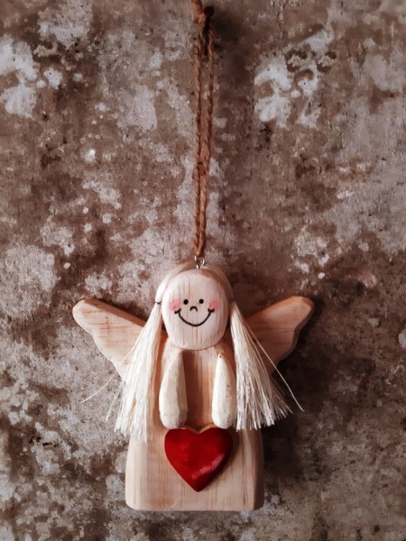 Engel mit Herz, weiß, T 11 cm, B 11 cm, H 3 cm