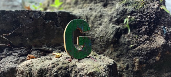 Holzbuchstabe 'G', mehrfarbig, T 2,5 cm, B 13 cm, H 19 cm