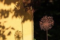 Gartenstecker 'Pusteblume' aus Eisen, H 80 cm, B 18 cm