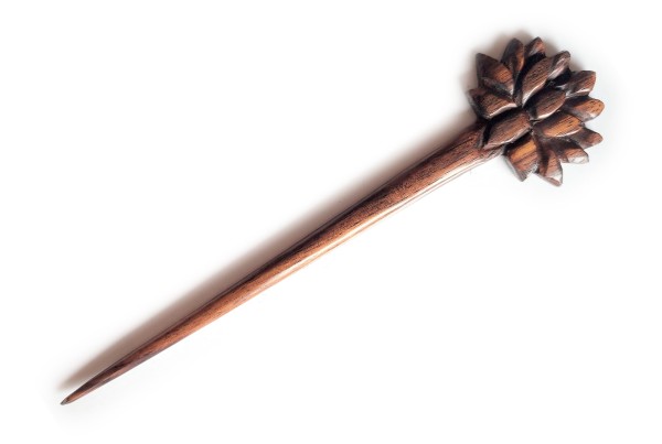 Haarnadel 'Lotus' aus Holz, L 17 cm, B 4,5 cm, H 0,5 cm