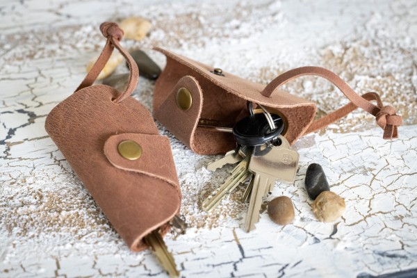 Schlüsseletui aus Leder, braun, L 10 cm, B 5 cm