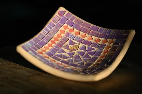 Mosaikteller 'Sweet 70's', lila, rot, B 16 cm, L 16 cm, H 4,5 cm