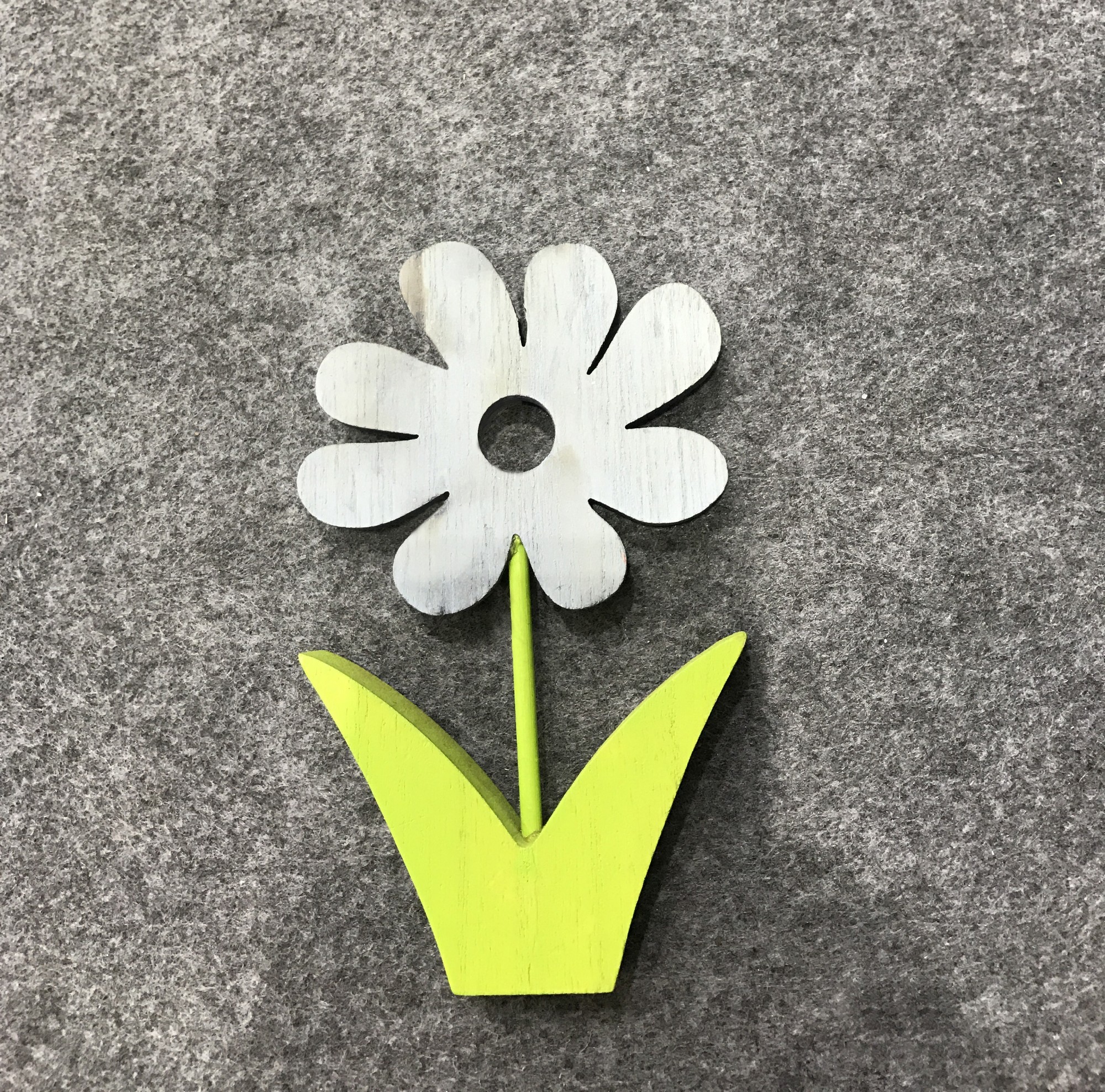 Aufsteller 'Blume' aus Holz, grün, natur, H 14 cm, B 8,5 cm, L 1,5