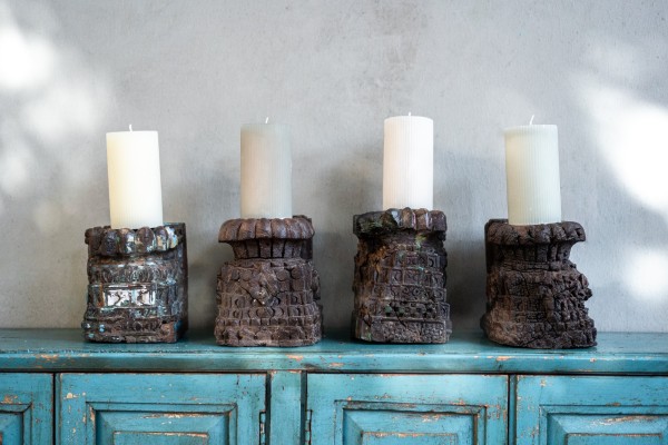 Antike Kerzenständer aus Massivholz S-M, Einzelstücke in verschiedenen Formen und Größen