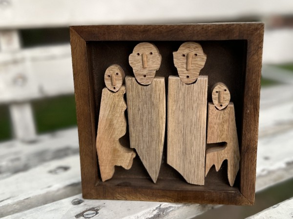 Holz-Reliefbild 'Familie', H 15 cm, B 15 cm, L 2 cm