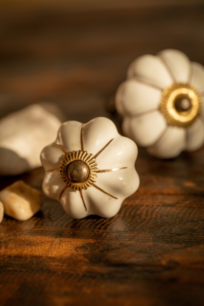 Türknauf "Blume", beige, Ø 4 cm