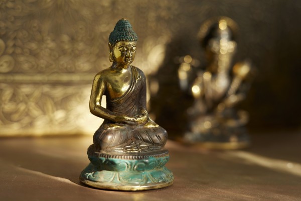 Bronze-Skulptur 'Buddha sitzend', H 12 cm, Ø 7 cm