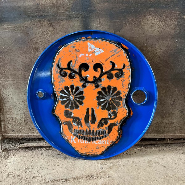 Wandbild 'Skull' aus Ölfässern, blau, orange, Ø 58 cm, L 3 cm