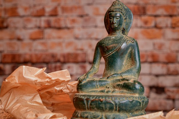 Buddha, grün, T 7 cm, B 8 cm, H 14 cm