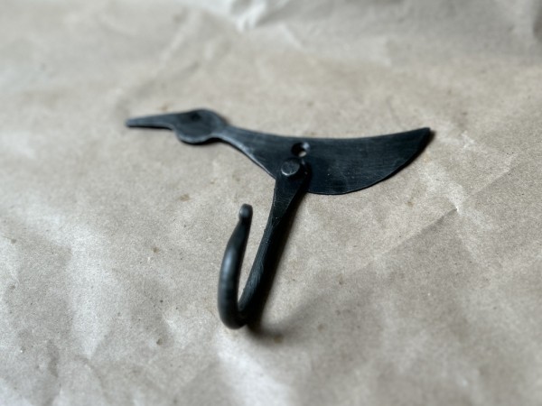 Wandhaken 'Vogel' aus Eisen, anthrazit, H 13 cm, B 10 cm, L 4 cm