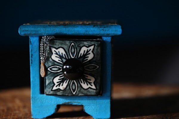 Schubladentruhe mit 1 Schublade, blau/schwarz, L 10 cm, B 10 cm, H 9 cm