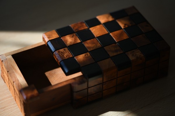 Thuja 'Secret-Box', natur, schwarz, T 11 cm, B 8 cm, H 5 cm