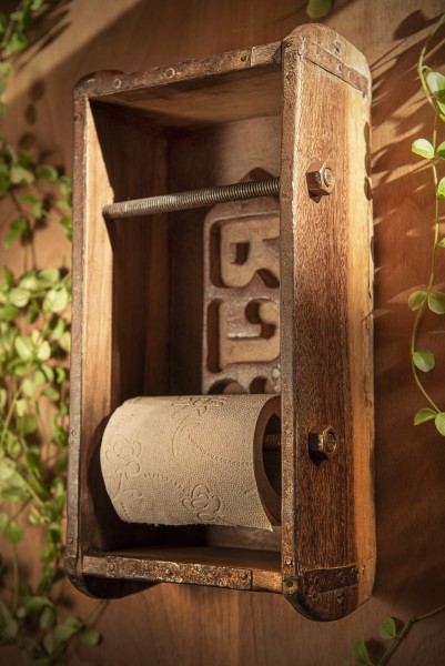 Toilettenpapierhalter aus Backsteinform, H 32 cm, B 14 cm, L 9 cm
