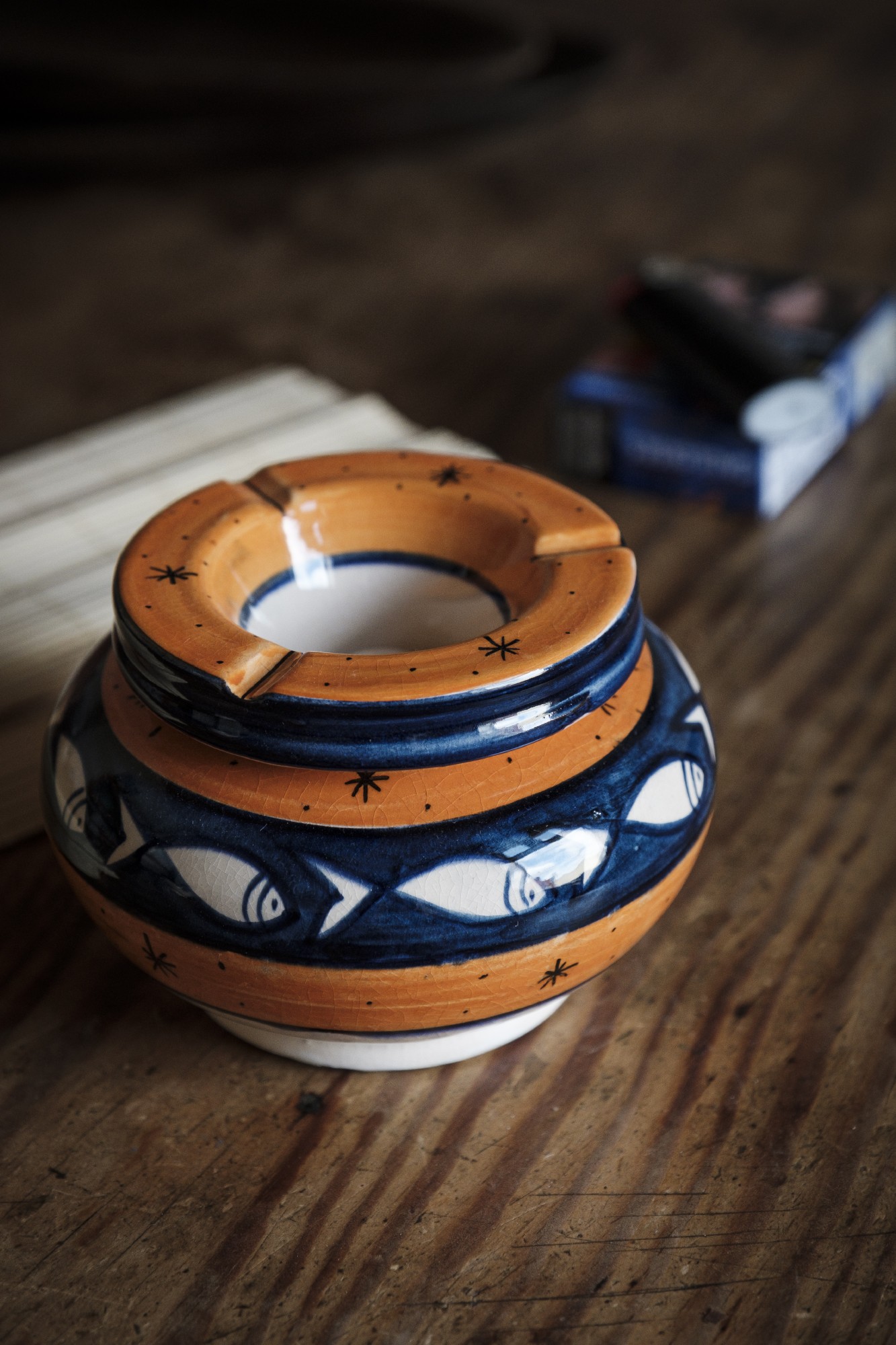 Keramik-Aschenbecher, blau-orange, Ø 12 cm, H 8 cm günstig bestellen