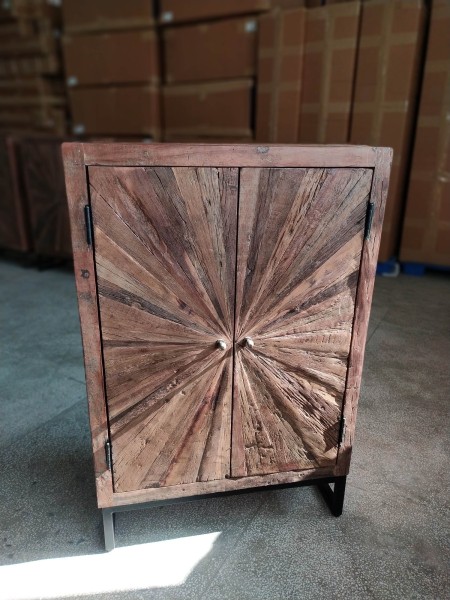 Kommode 'Harlington', recyceltes Holz, H 108 cm, B 70 cm, L 30 cm