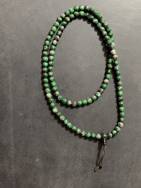 Mala-Gebetskette aus Edelsteinen, grün, L 43 cm